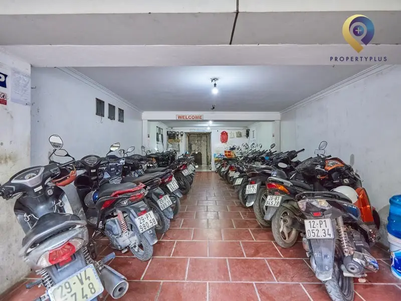 Tầng hầm gửi xe