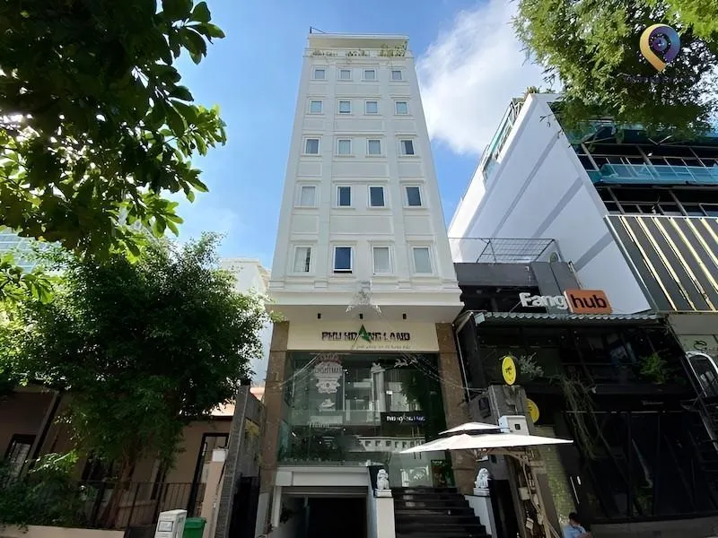 Tòa nhà Phú Hoàng Land